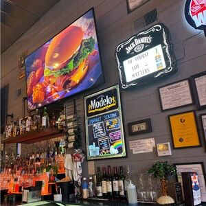 Meet your Posher, Vicky